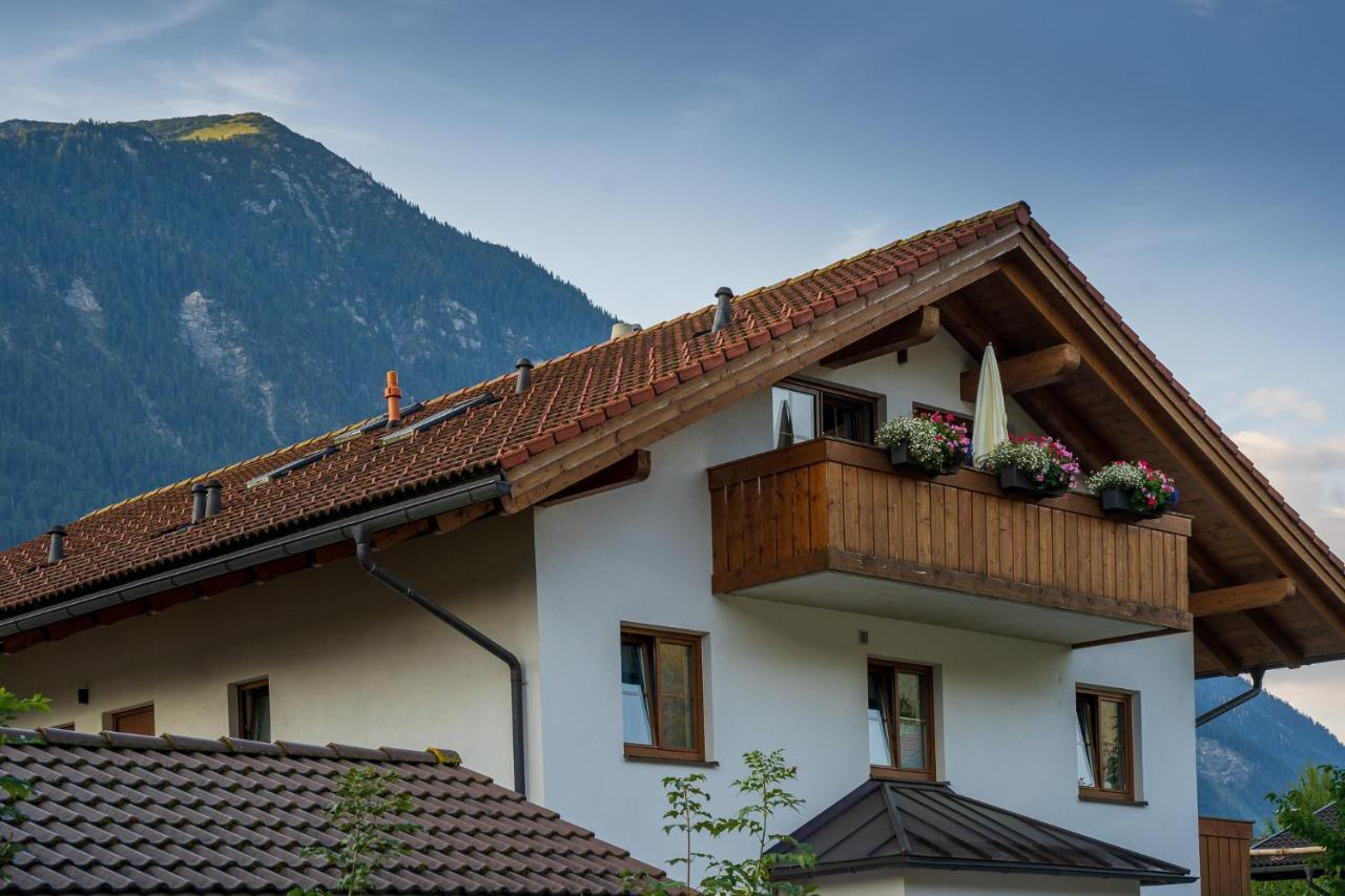 Das Bergquartier - Ferienwohnung Mühlberg Oberau  Exterior foto